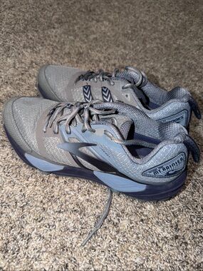 Brooks Cascadia 12 Men's Light Gray and Navy Trail Sneakers, Sz 8.5
